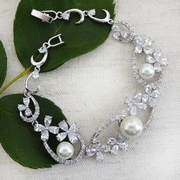 Modern Vintage Crystal & Pearl Bracelet SALE!!